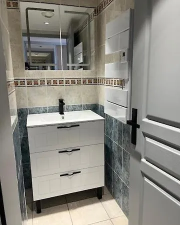 Vue Διαμέρισμα *